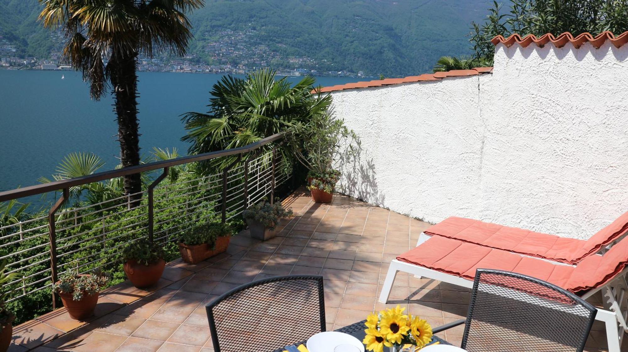 Apartament Casa Roccia Pino Lago Maggiore Zewnętrze zdjęcie
