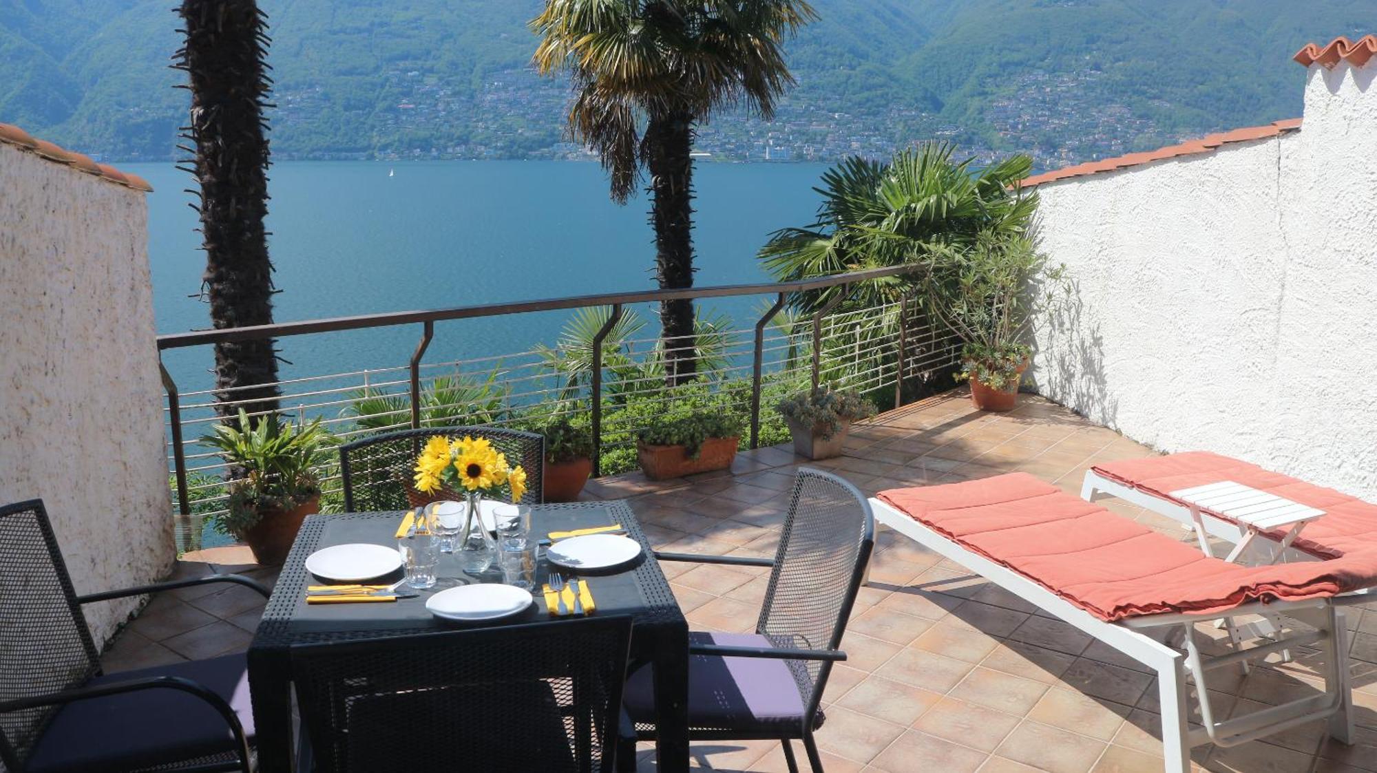 Apartament Casa Roccia Pino Lago Maggiore Zewnętrze zdjęcie
