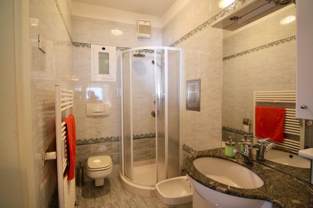 Apartament Casa Roccia Pino Lago Maggiore Zewnętrze zdjęcie
